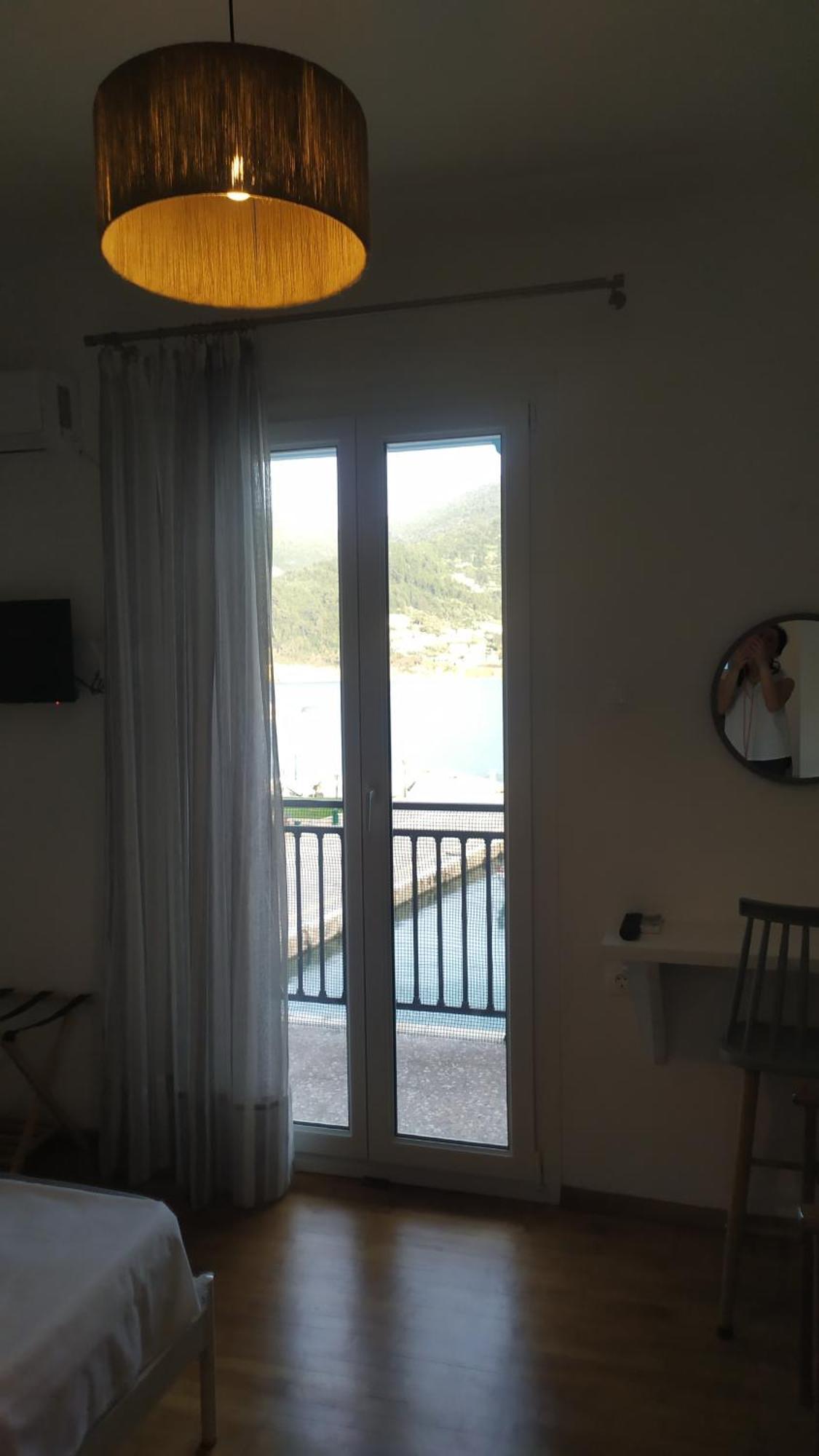 Molos House Holiday home